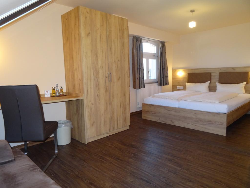 Gasthof Zum Goldenen Lamm Wettelsheim Habitación foto