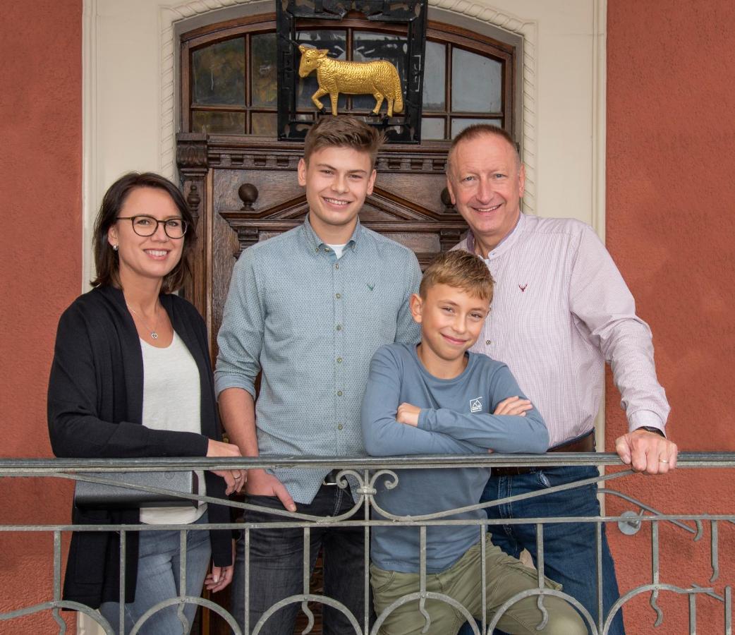 Gasthof Zum Goldenen Lamm Wettelsheim Exterior foto