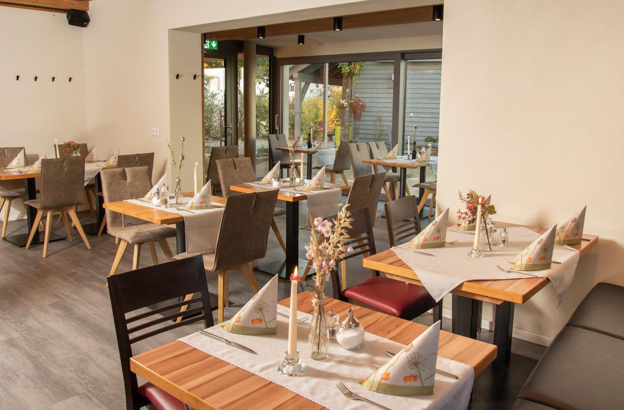 Gasthof Zum Goldenen Lamm Wettelsheim Exterior foto