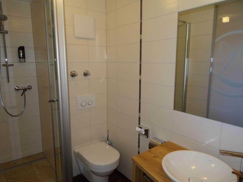 Gasthof Zum Goldenen Lamm Wettelsheim Habitación foto
