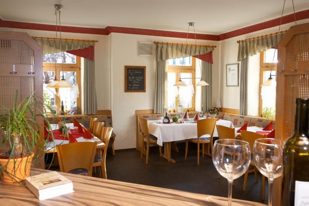 Gasthof Zum Goldenen Lamm Wettelsheim Exterior foto
