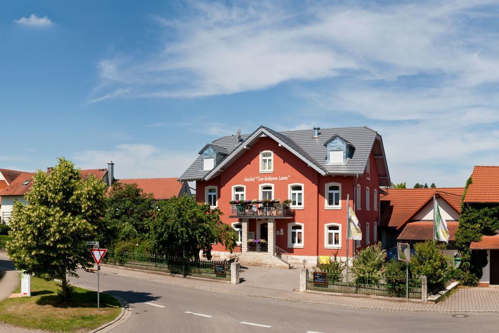 Gasthof Zum Goldenen Lamm Wettelsheim Exterior foto